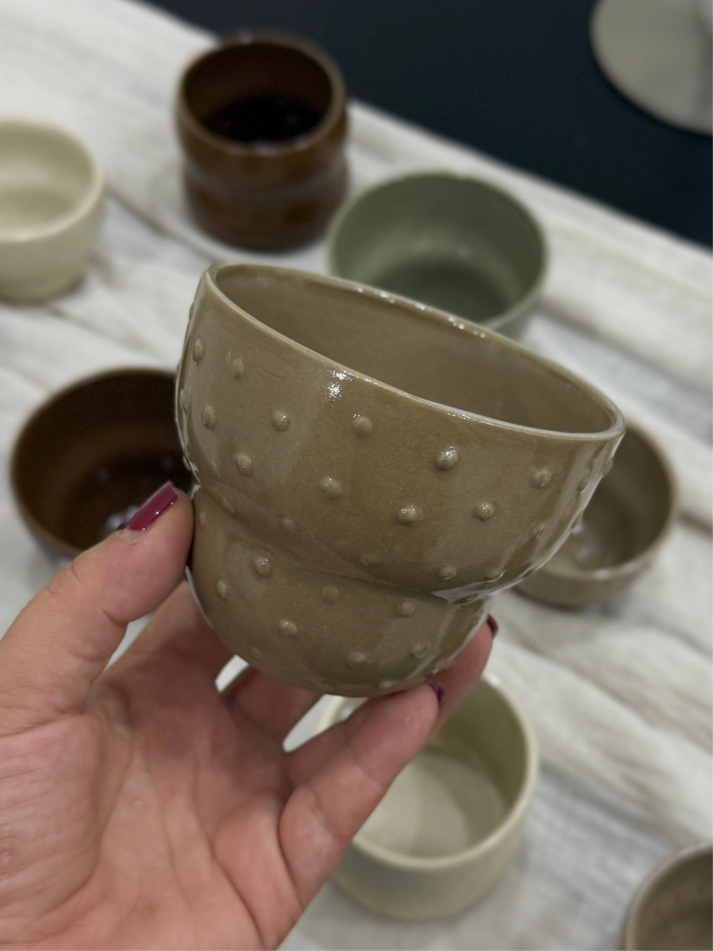 ÖN SİPARİŞ El yapımı Stoneware Midi Noktalı Fincan (17-24 KASIM)