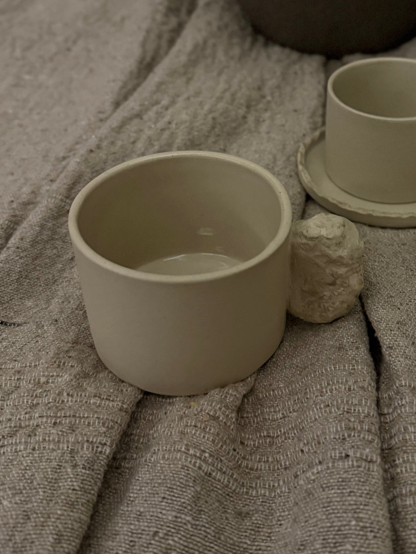 El yapımı stoneware Duble Türk Kahvesi Fincanı